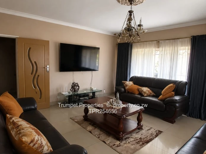 Braeside 5-Bed Home - Tiled Living, Borehole, Paved Yard