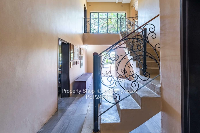 5 Bedroom House for Sale in Borrowdale (Sole Mandate)