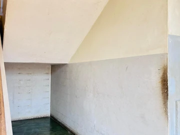 12 Bedroom Flat & Apartment