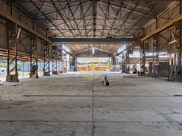 Warehouse & Factory