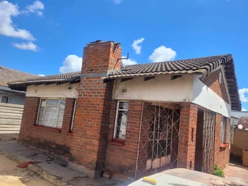 Spacious 4-Bed Chitungwiza Home with Modern Amenities
