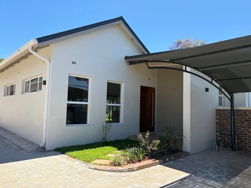 2 Unit Townhouse Complex