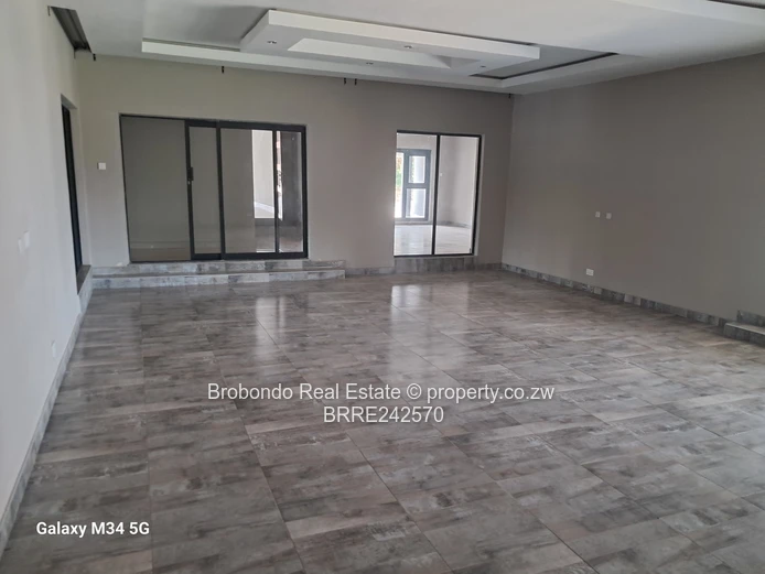 Discover this modern and luxury newly built property in Brookview for Sale! 