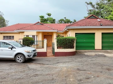 4 Bedroom Flat & Apartment