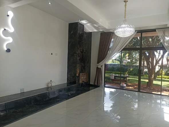3 Bedroom Flat & Apartment