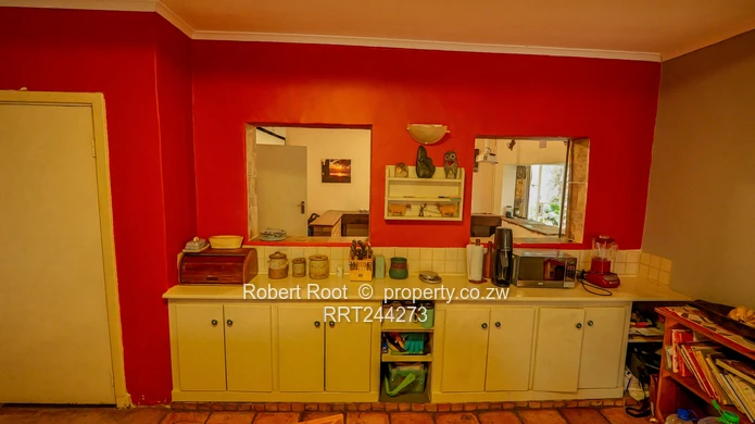 House for Sale in Monavale (Sole Mandate)