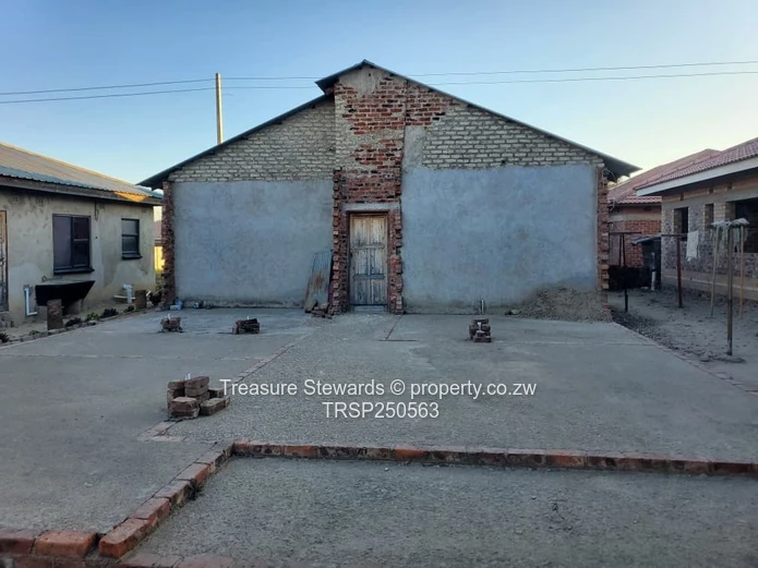 3-Bed Home with Concrete Yard in Southview Park