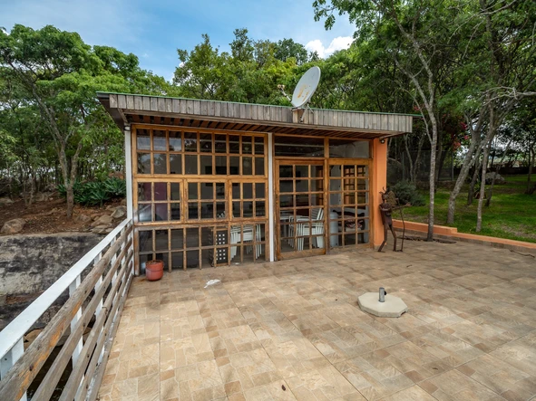 Farm & Agricultural Land