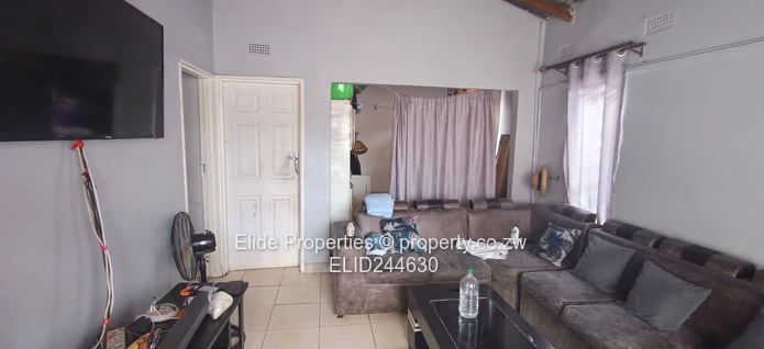 Budiriro 4-Bed Brick Home with Borehole & Fitted Kitchen (Sole Mandate)