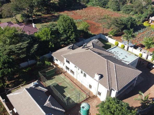 6 Bedroom House