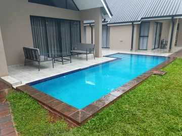 2 Unit Townhouse Complex