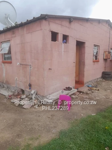 Chitungwiza Unit k Core House. (Sole Mandate)