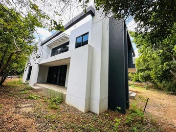 4 Bedroom Townhouse Complex