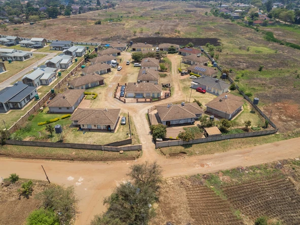19 Unit Townhouse Complex