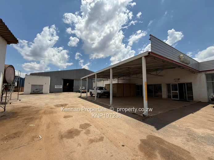 Warehouse with multiple facilities available 