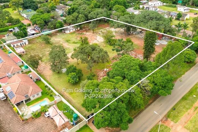 Developers Dream, Permit in place for 12 UNITS in Highlands (Sole Mandate)