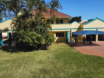 6 Bedroom House