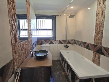 2 Bedroom Garden Flat