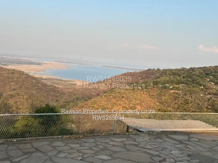 KARIBA HOME - Luxurious Hilltop Home with Breathtaking Views of Kariba Dam (Sole Mandate)