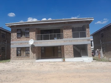 3 Bedroom Flat & Apartment