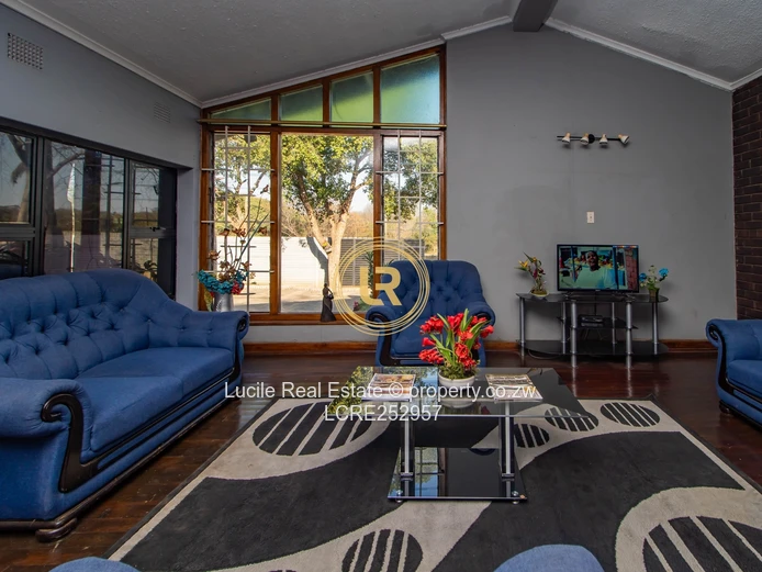 Prime Upper Hillside Estate – Spacious Family Home