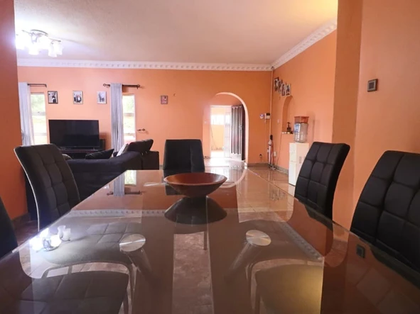 7 Bedroom House