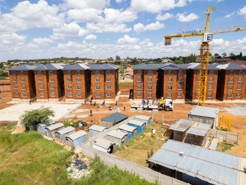 2 Bedroom Flat & Apartment