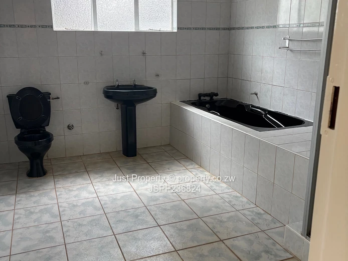 Neat Modern House To Rent