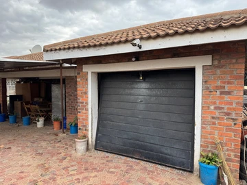 **Charming 3-Bedroom Family Home in Mainway Meadows, Harare**
