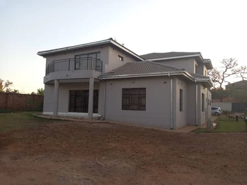 6 Bedroom House