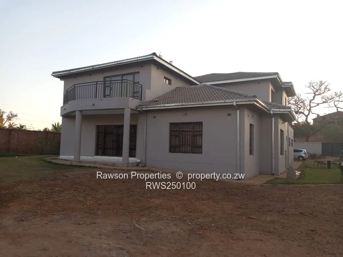 Gletwin House For Sale