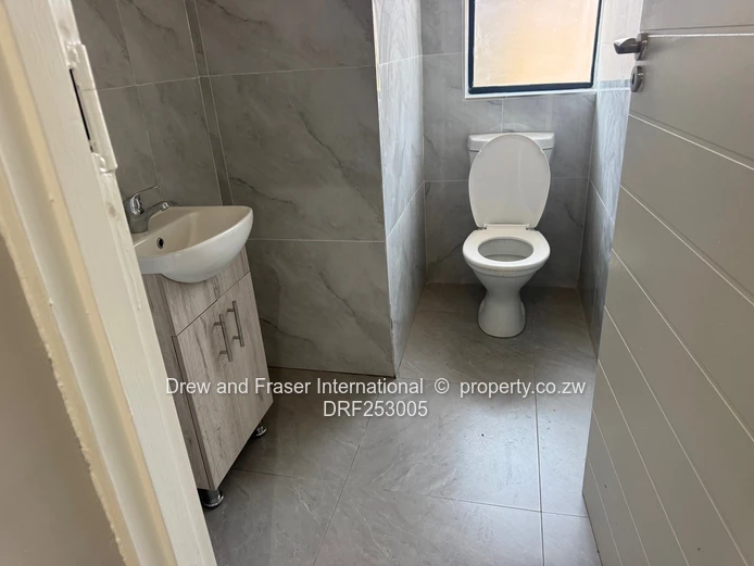 Modern 4-Bed House with Borehole in Mabvazuva, Ruwa