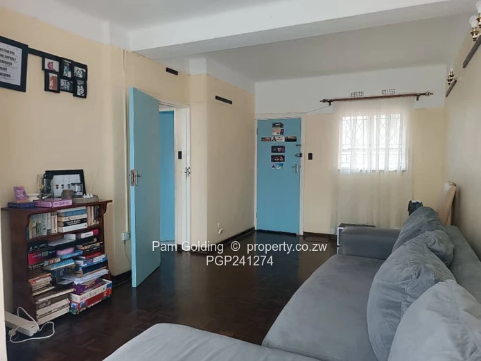  Neat one bed flat for sale!