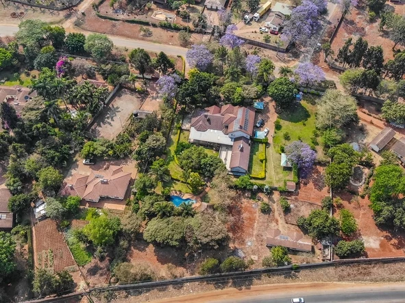 6 Bedroom House