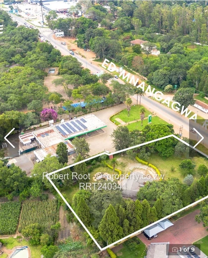 Stunning Road Road Frontage!