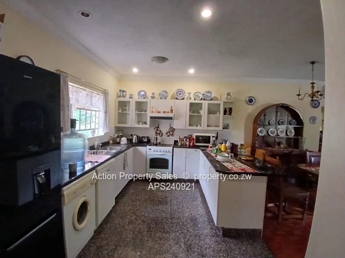 Fully Furnished 3 Bed Dandaro Unit! 