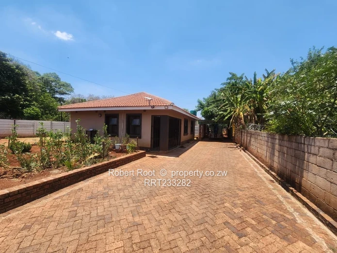 3 Bedroom Cottage for Rent in Greendale