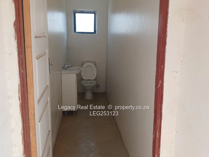 4-Bed Fairview Home with Borehole — Modern Living