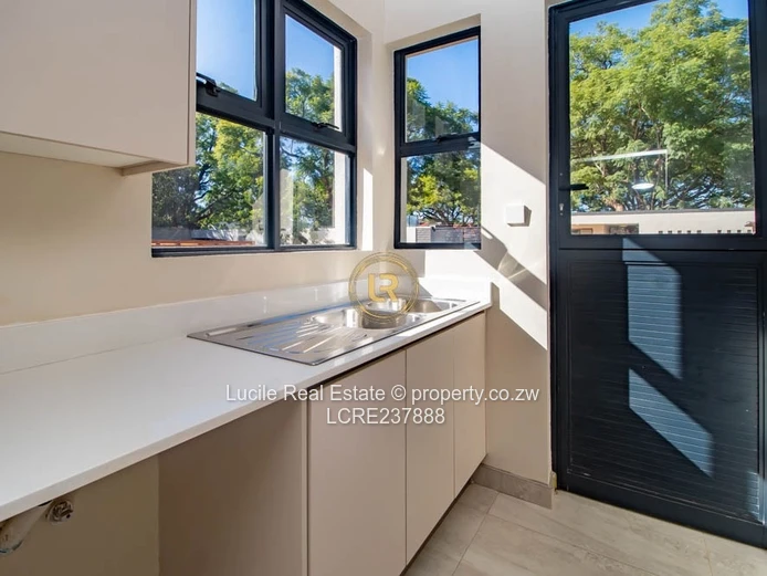 Vainona Borrowdale (Sole Mandate)