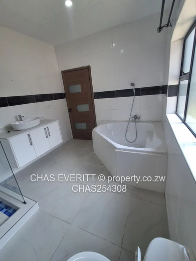 4 Bedroom House To Let in Mt Pleasant  (Sole Mandate)