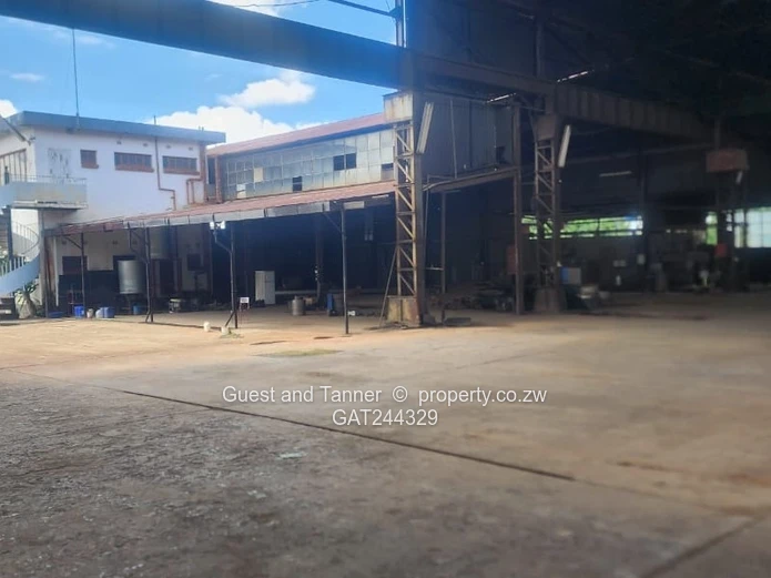  Big  Warehouse/Factory for Sale in Ardbennie