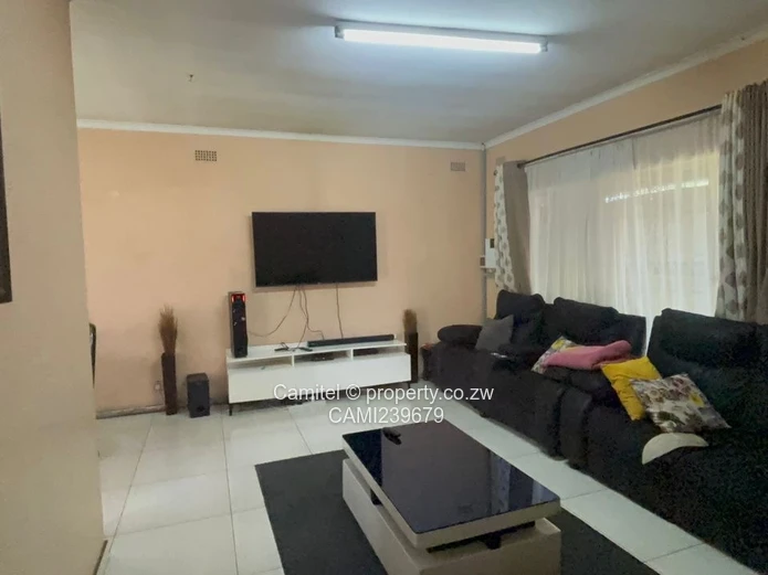 Houghton Park good location can be used for commercial,walled and gated clean deed