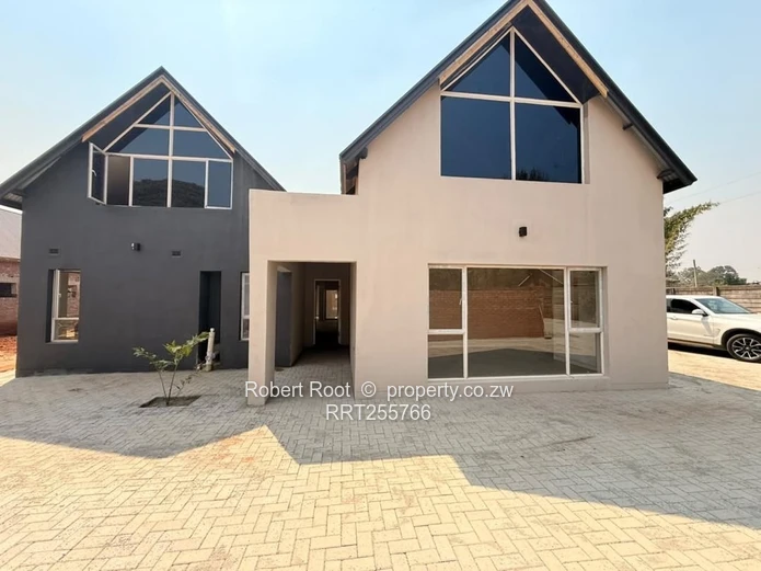 Lovely 4 bed cluster with upstairs loft!