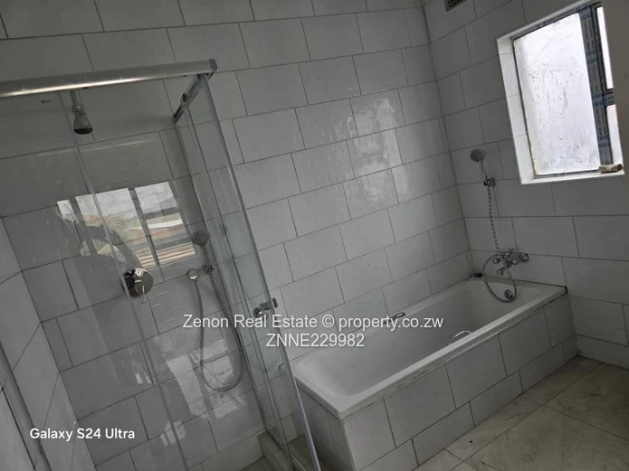 4bed house in Southview ,solar backup ,borehole 500/month (Sole Mandate)