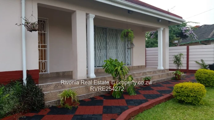 3-Bed Cranborne Home - Walled, Tiled Verandah & 24hr Security