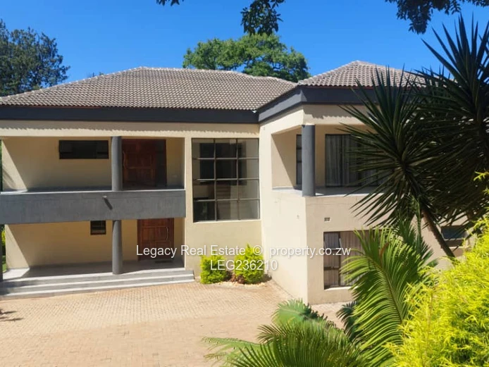 Prestigious Glen Lorne Residence on 2,000m² Stand,Exceptional Luxury Home with Multiple Ensuites