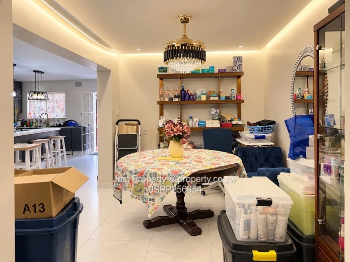 Townhouse In Prime Location