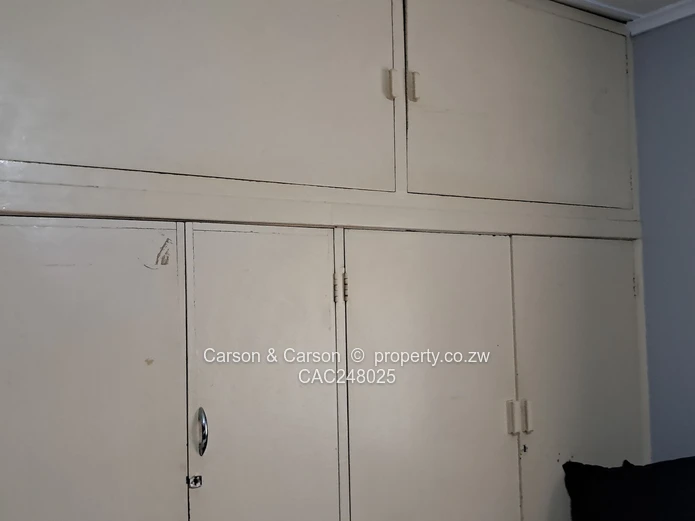 Spacious 3-Bed Home on 1100m² in Mabelreign, Harare West with Borehole