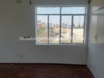 3 Bedroom Flat & Apartment