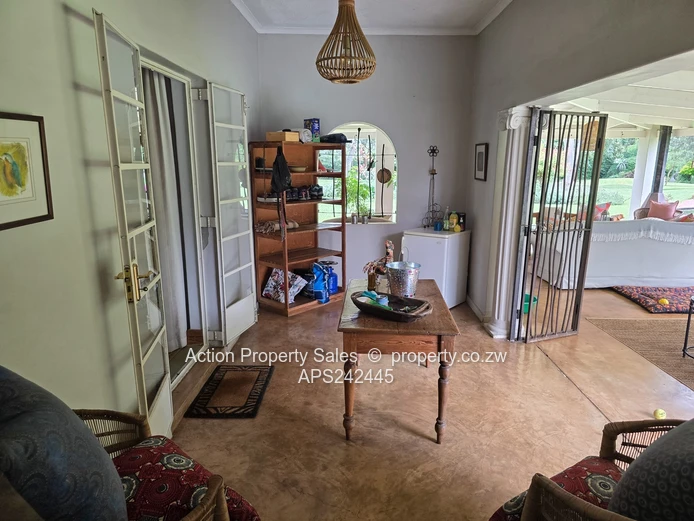 Beautiful House For Sale In Highlands! 